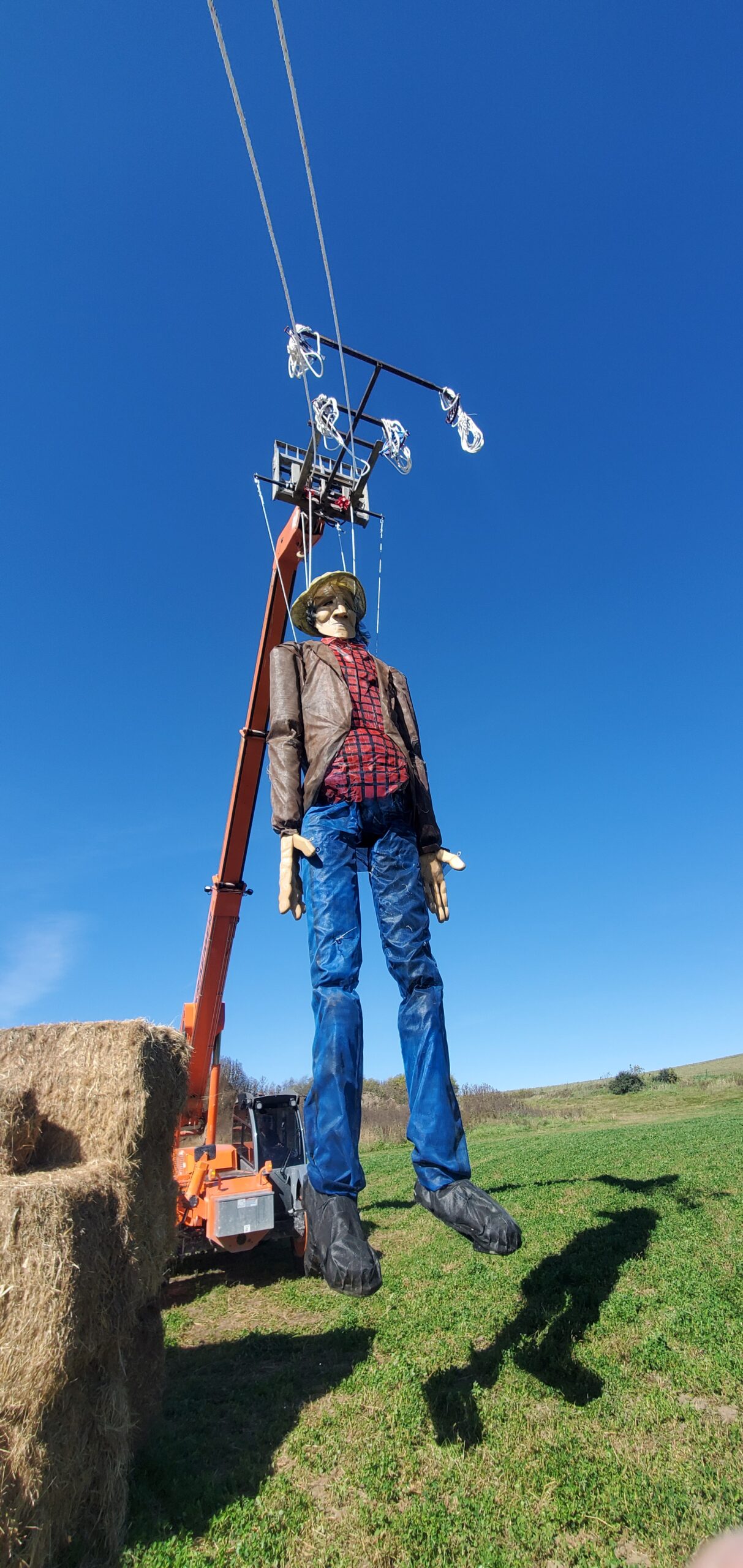 Giant Farmer Dangling