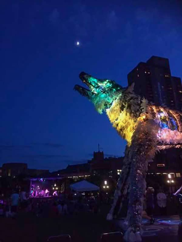 Wolf howl 3 lutter gardella